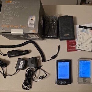 2 vintage palm devices
